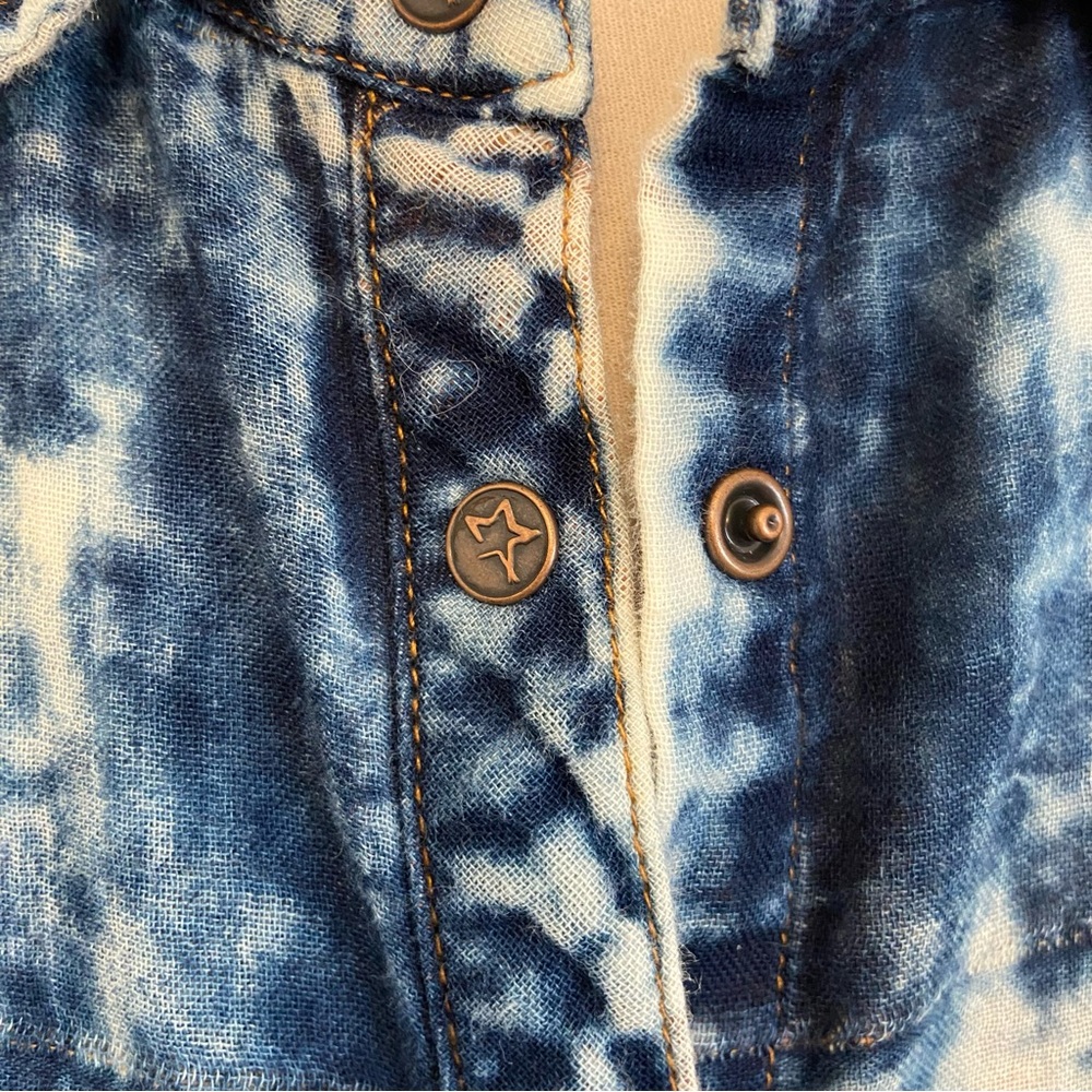 RYAN MICHAEL ⭐️NWT  Button Down/Tunic in Acid Washed Blue - Picture 8 of 14